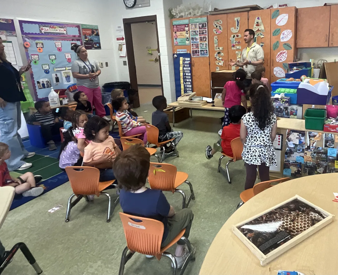 A wide view of the classroom during the pollinator workshop